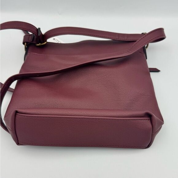 Style & Co Hudsonn Crossbody Bag red- Small, Zip Closure, Adjustable Strap - Picture 3 of 8